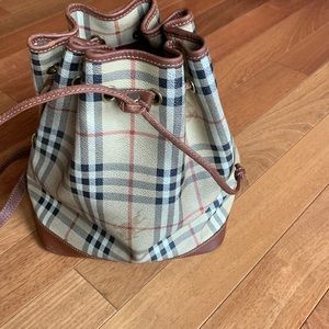Vintage Burberry drawstring hand back